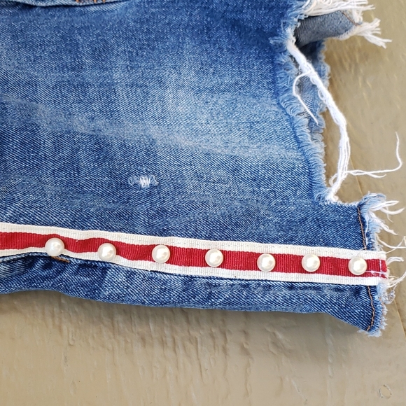 Zara denim shorts red and white stripes with pearls size 2 - Picture 3 of 10